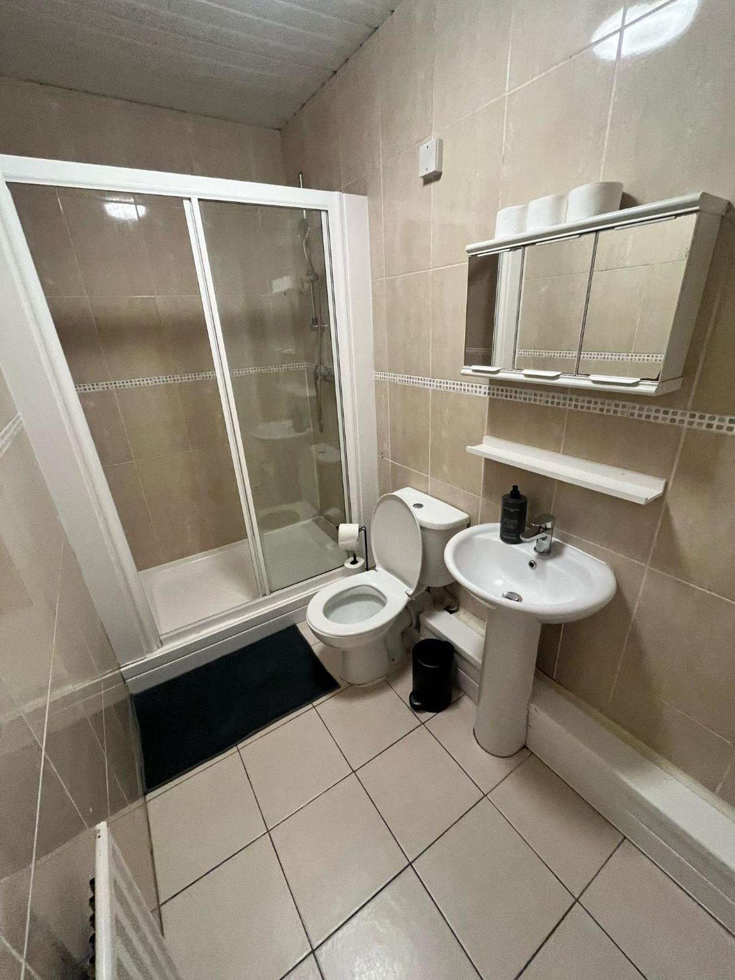 Charming 1-bedroom Southfields, Appartamento Londra
